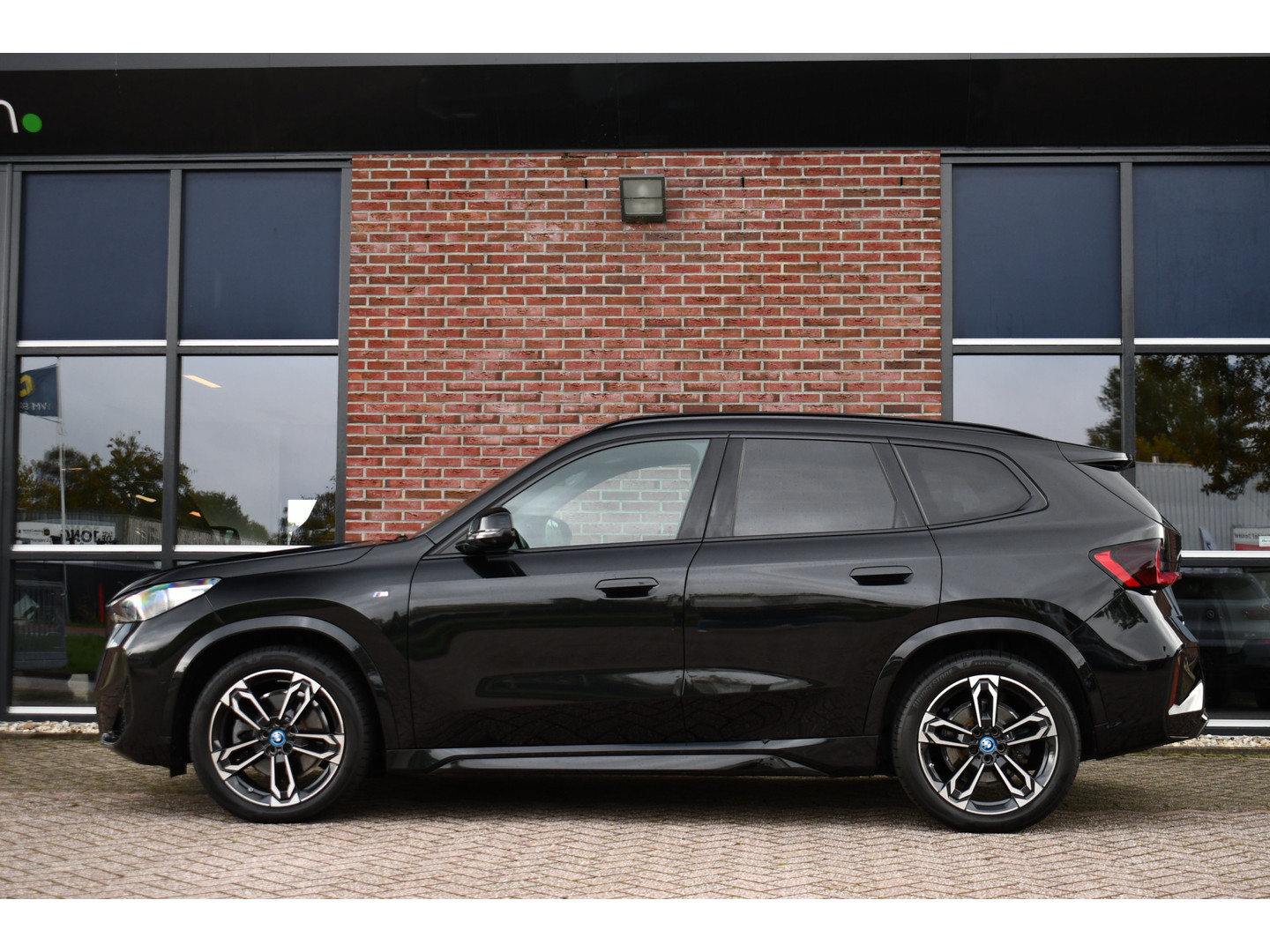BMW BMW