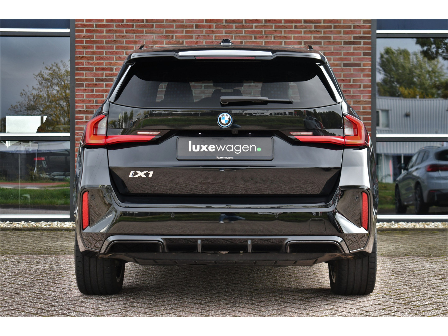 BMW BMW