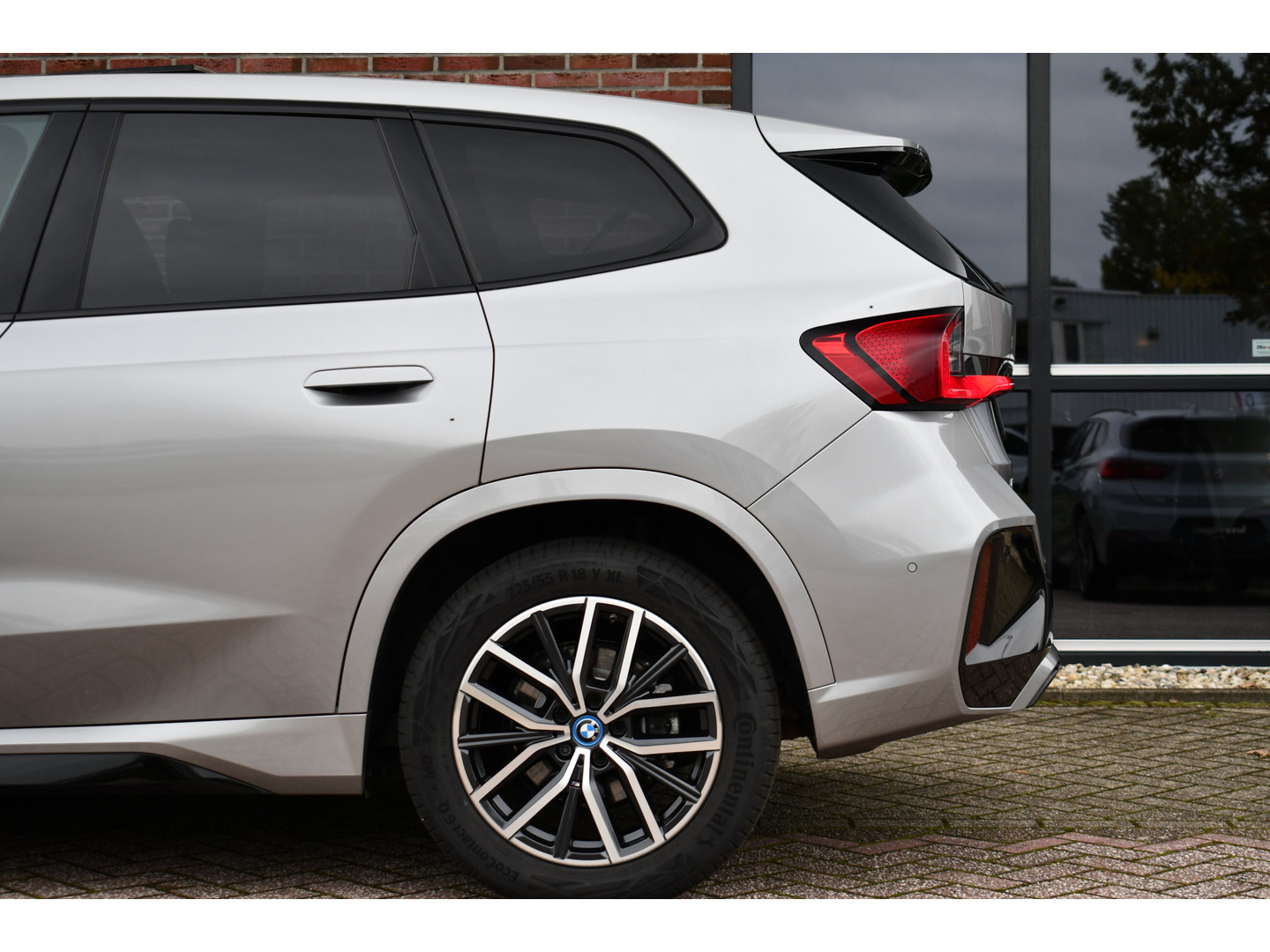 BMW BMW