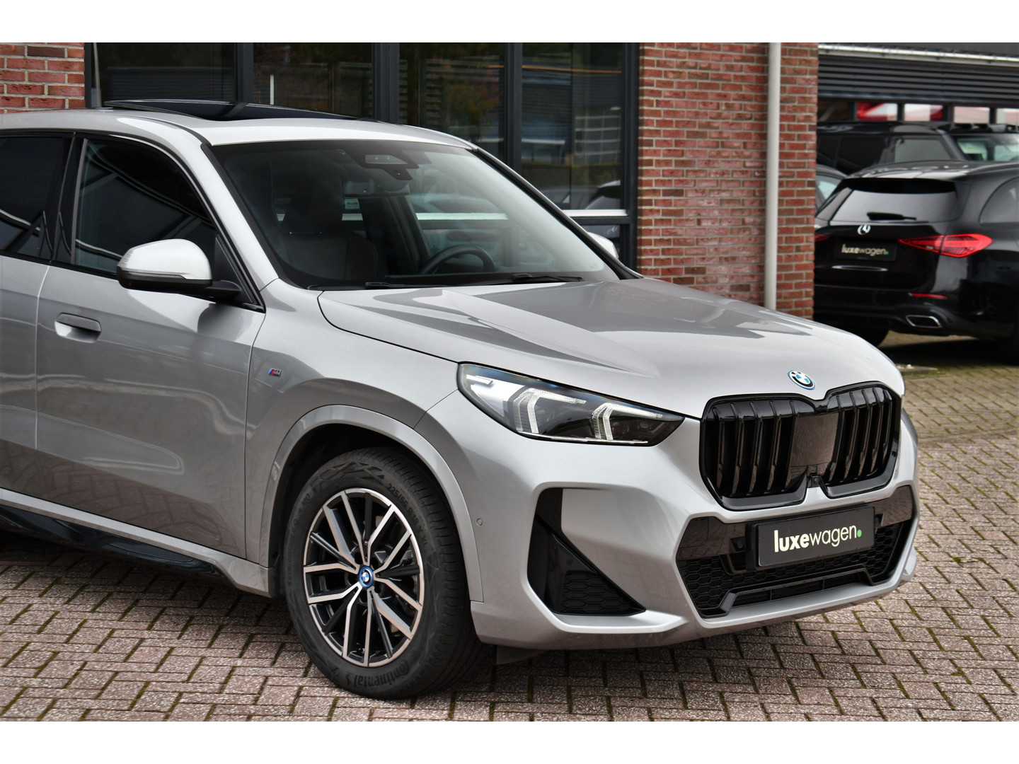 BMW BMW