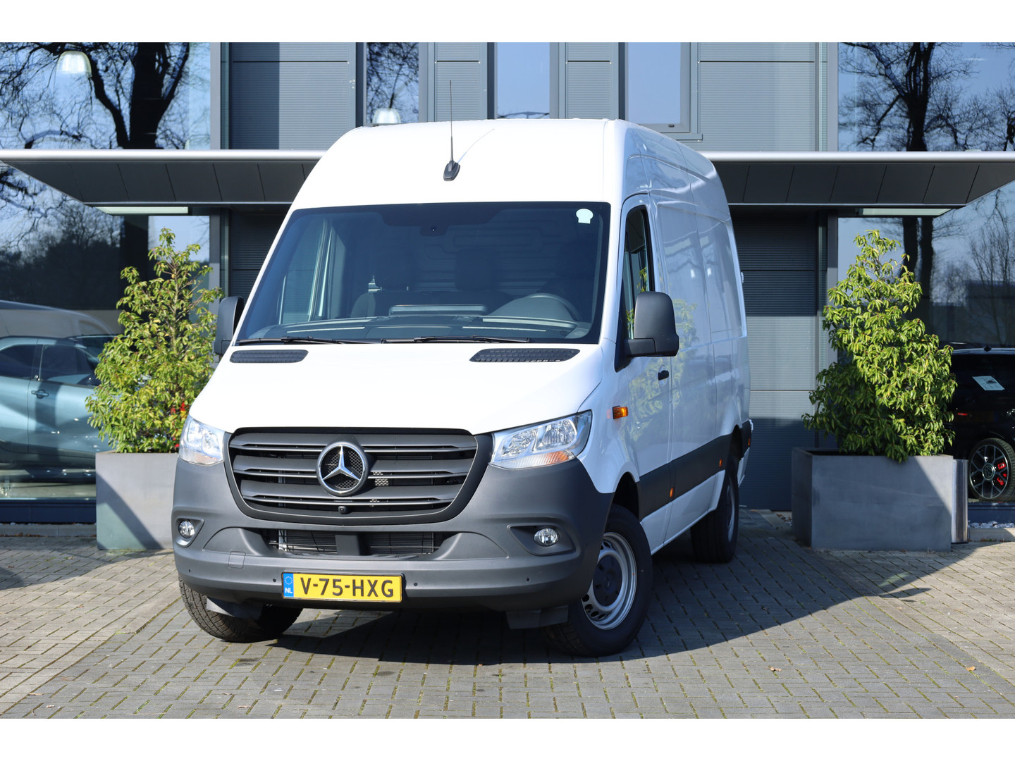Mercedes-Benz Mercedes-Benz