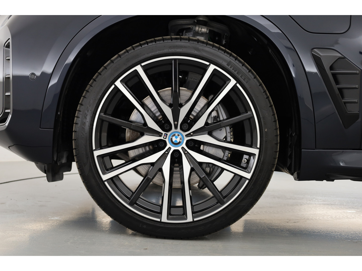 BMW BMW