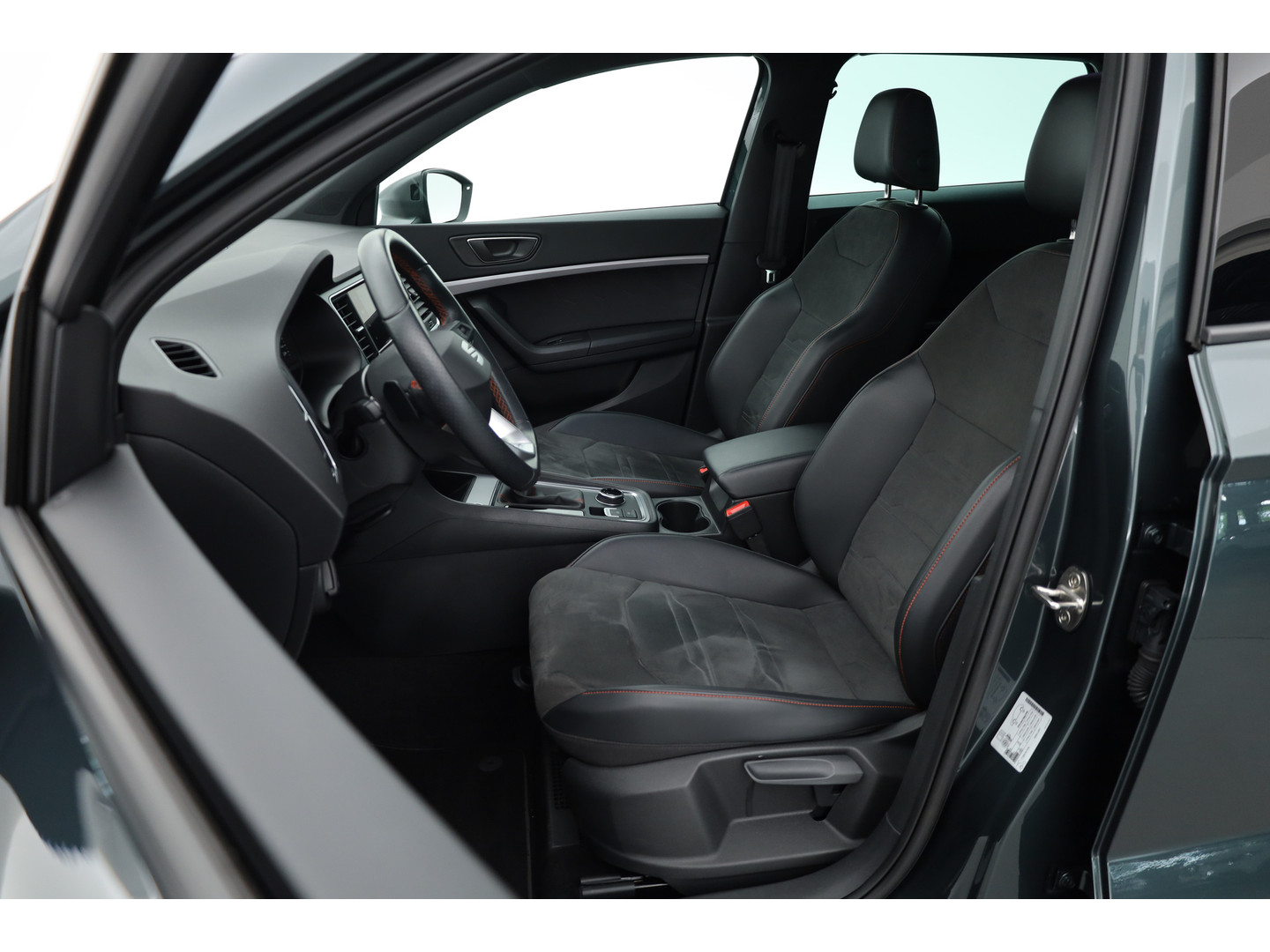 SEAT SEAT