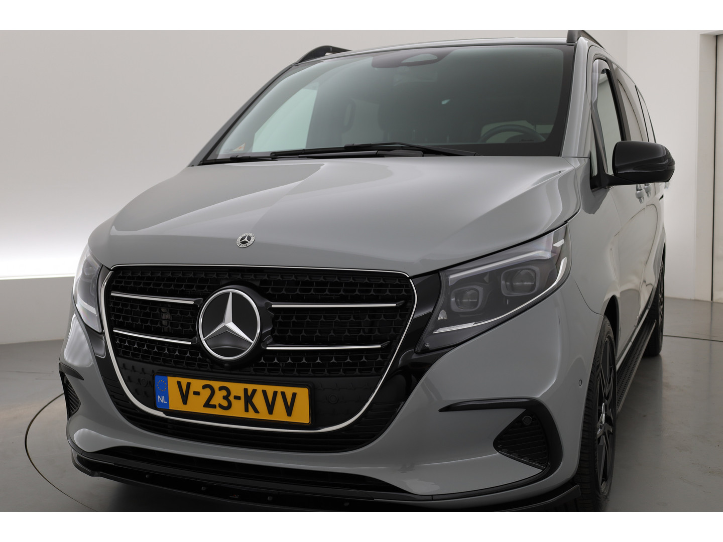 Mercedes-Benz Mercedes-Benz