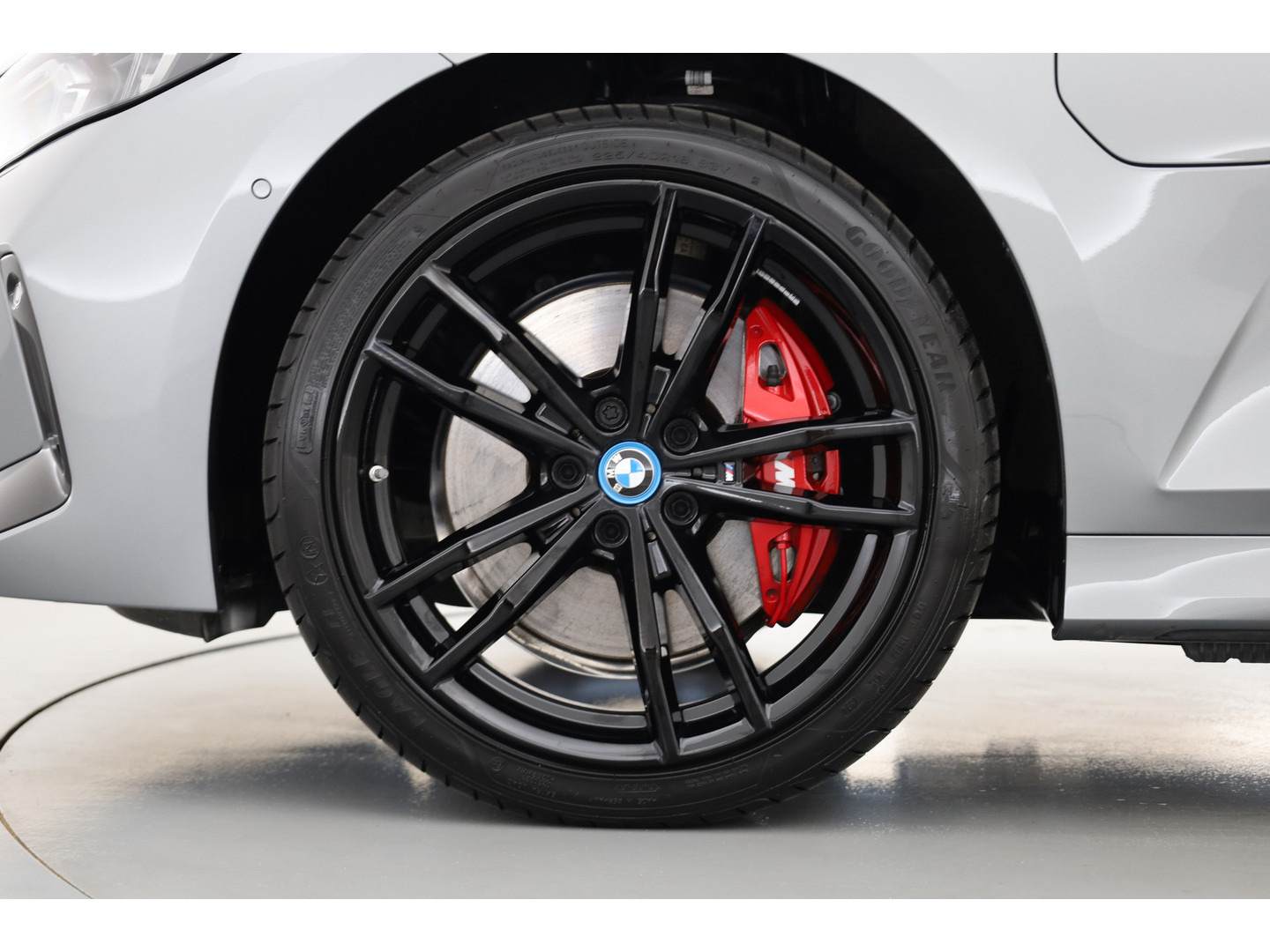 BMW BMW