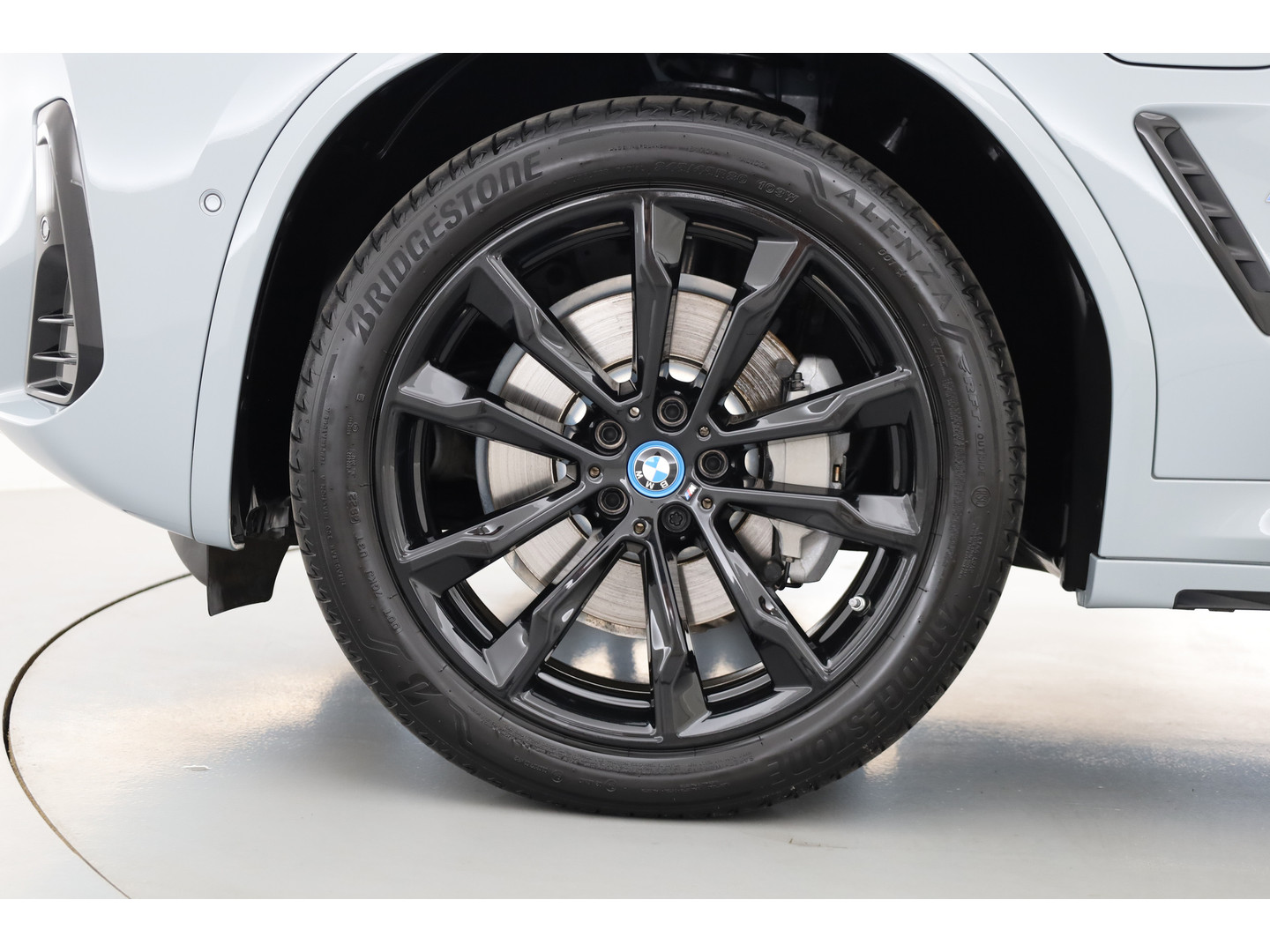 BMW BMW