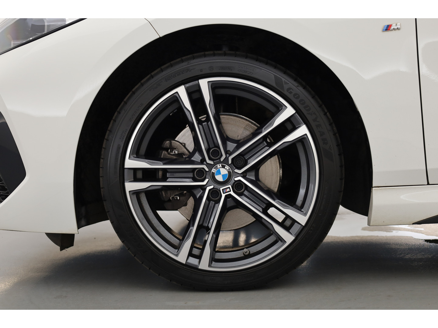 BMW BMW