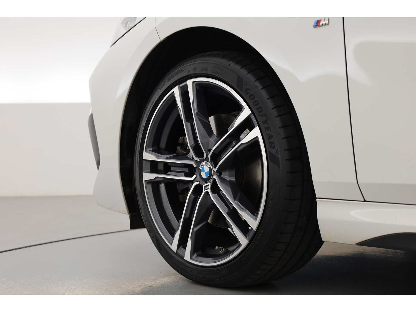 BMW BMW