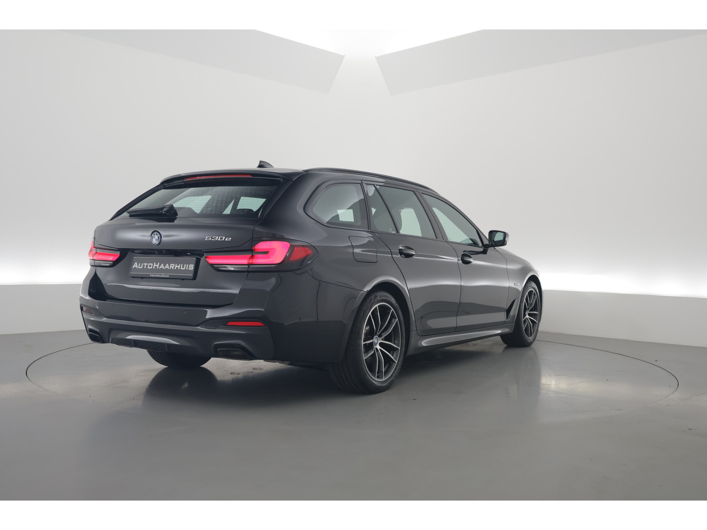 BMW BMW