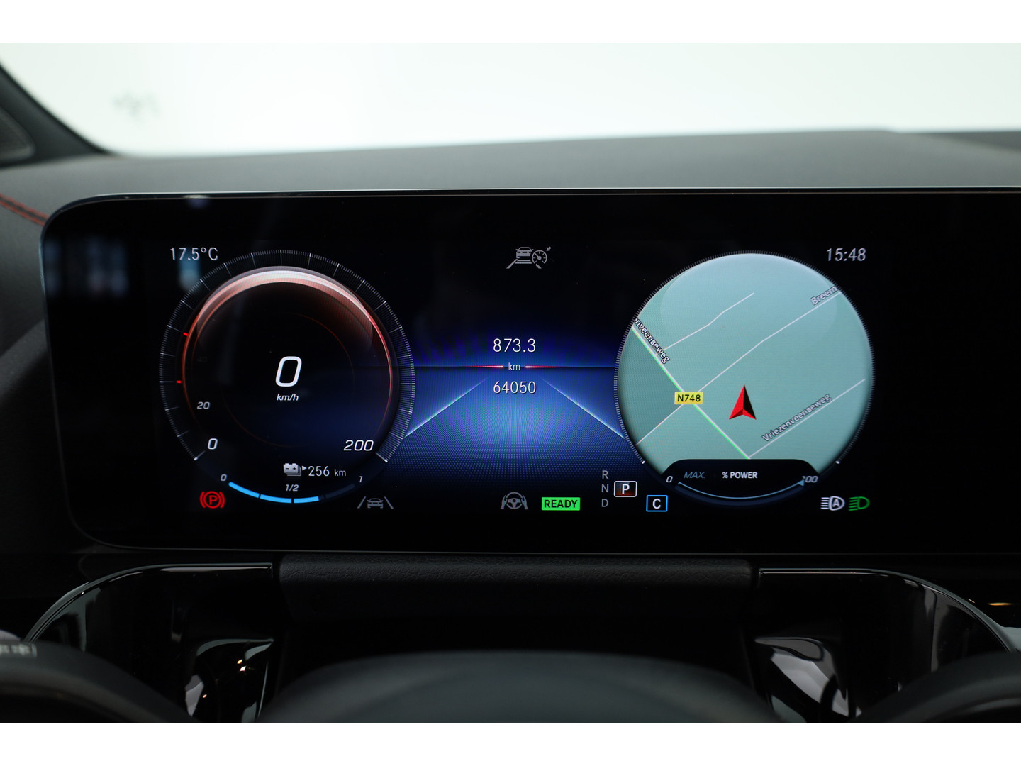 Mercedes-Benz Mercedes-Benz