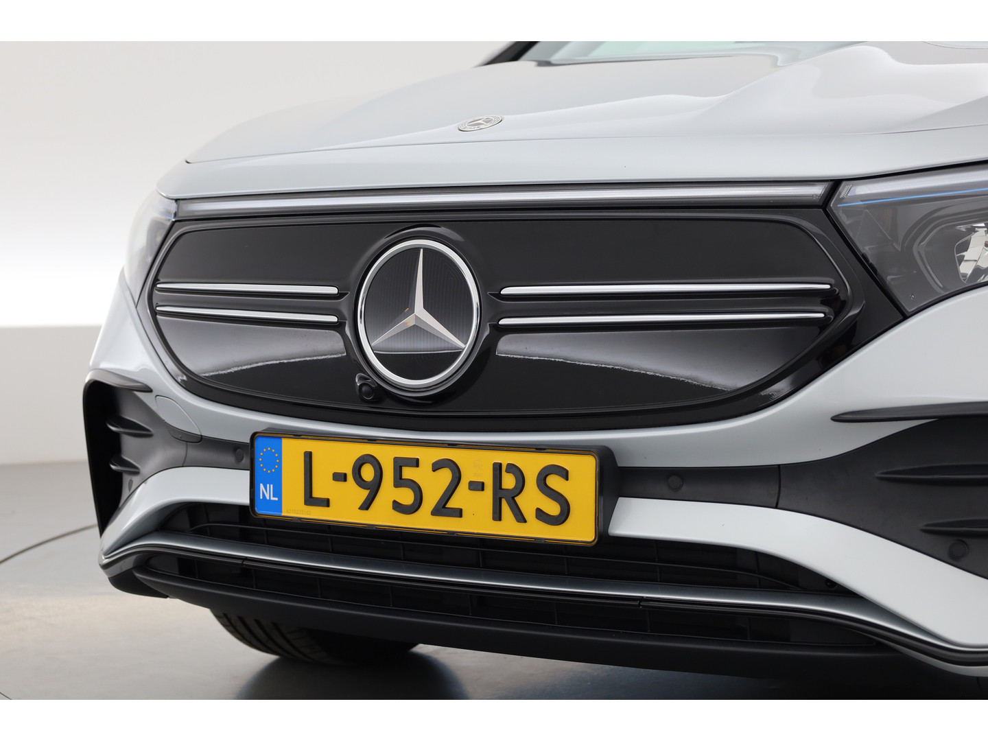 Mercedes-Benz Mercedes-Benz