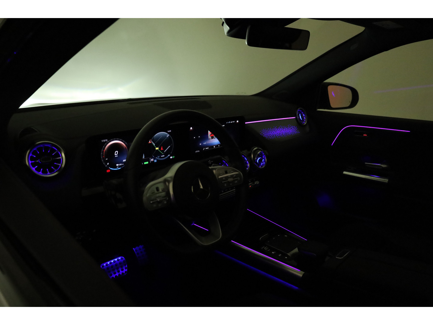 Mercedes-Benz Mercedes-Benz