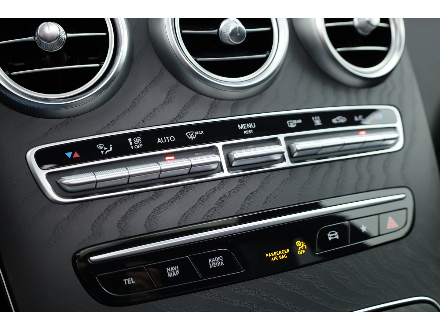 Mercedes-Benz Mercedes-Benz