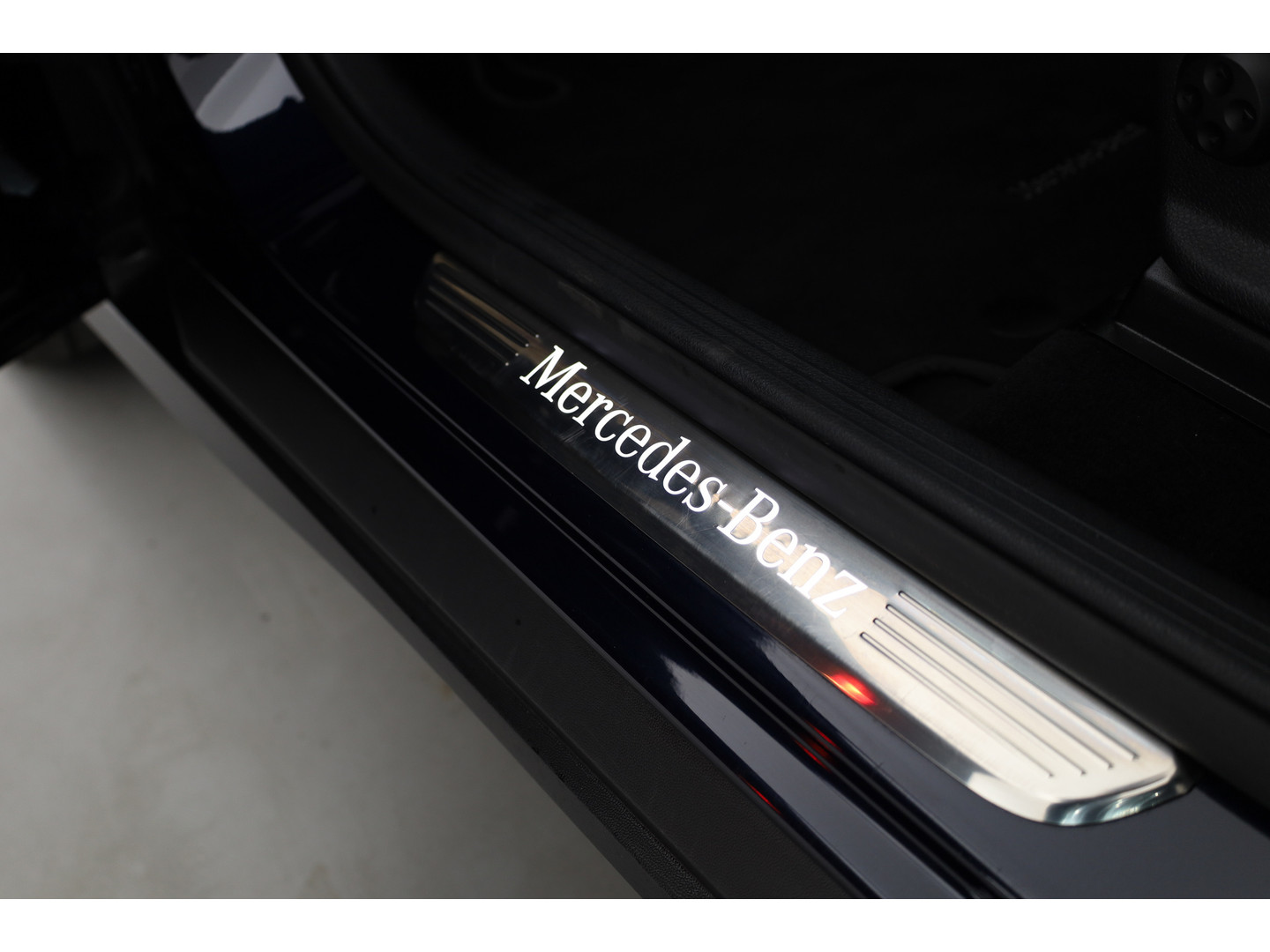 Mercedes-Benz Mercedes-Benz