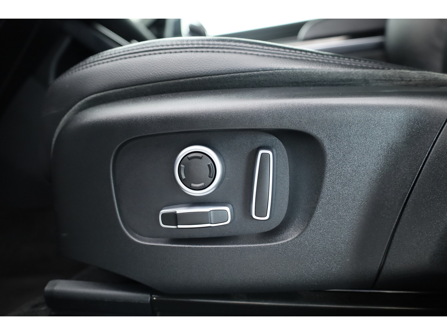 Land Rover Land Rover