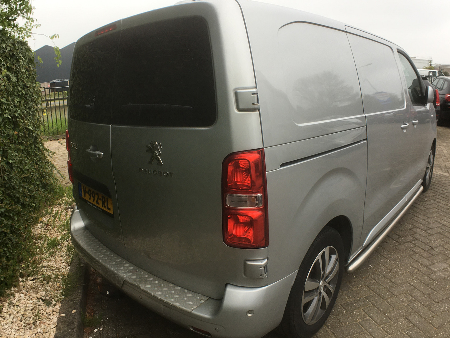 Peugeot Peugeot