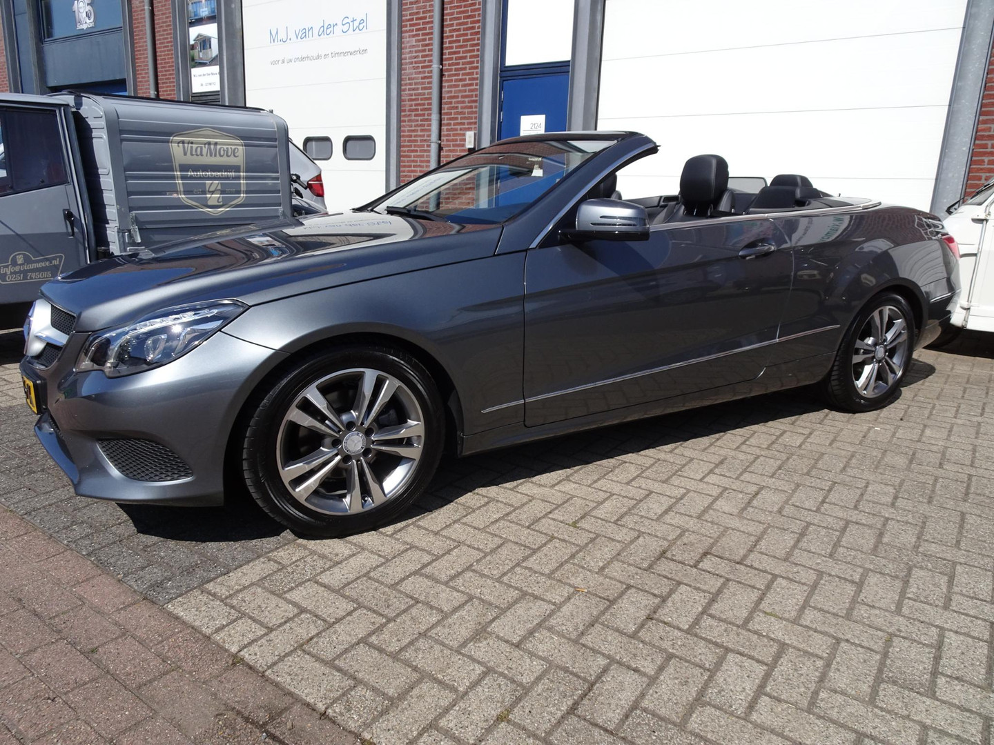 Mercedes-Benz Mercedes-Benz