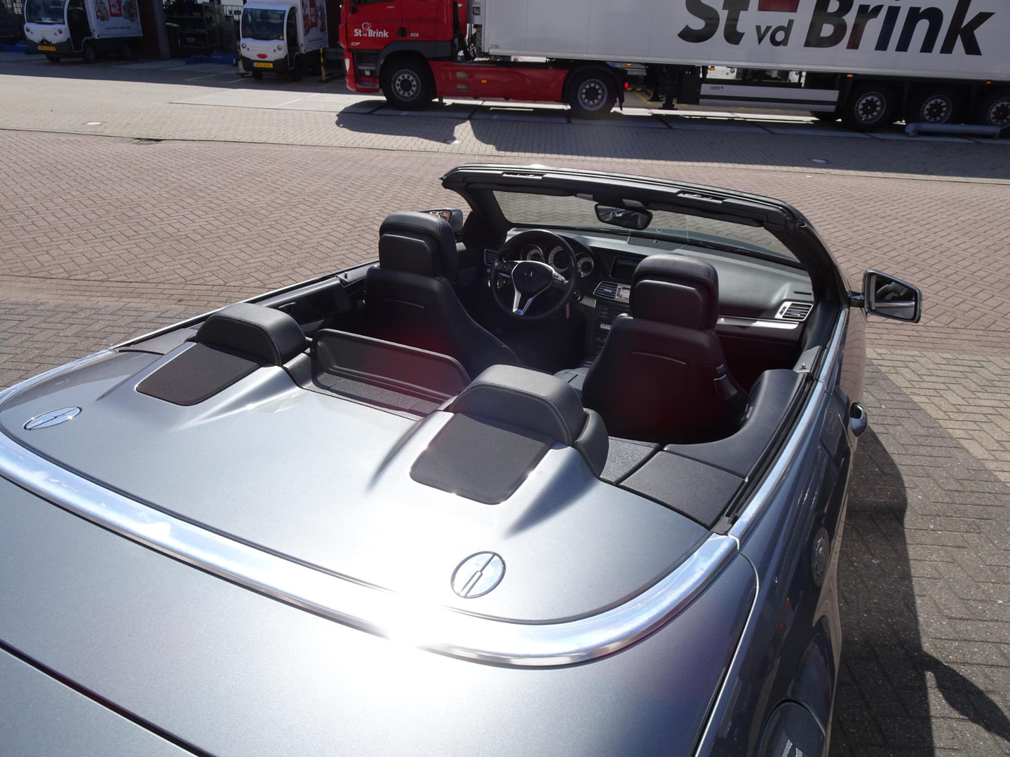 Mercedes-Benz Mercedes-Benz