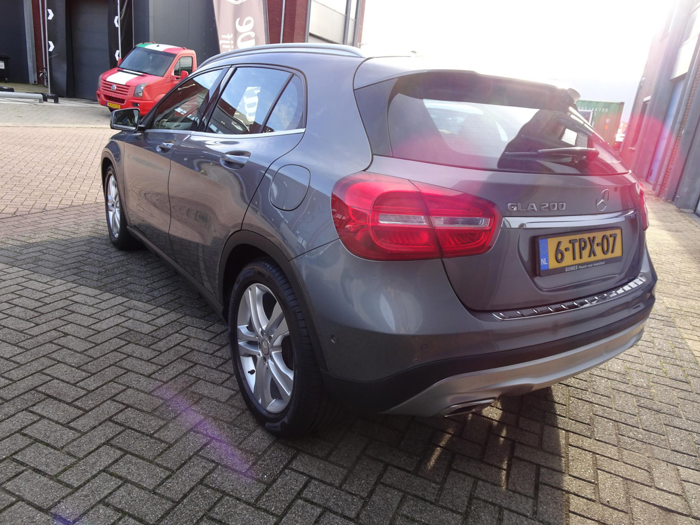 Mercedes-Benz Mercedes-Benz