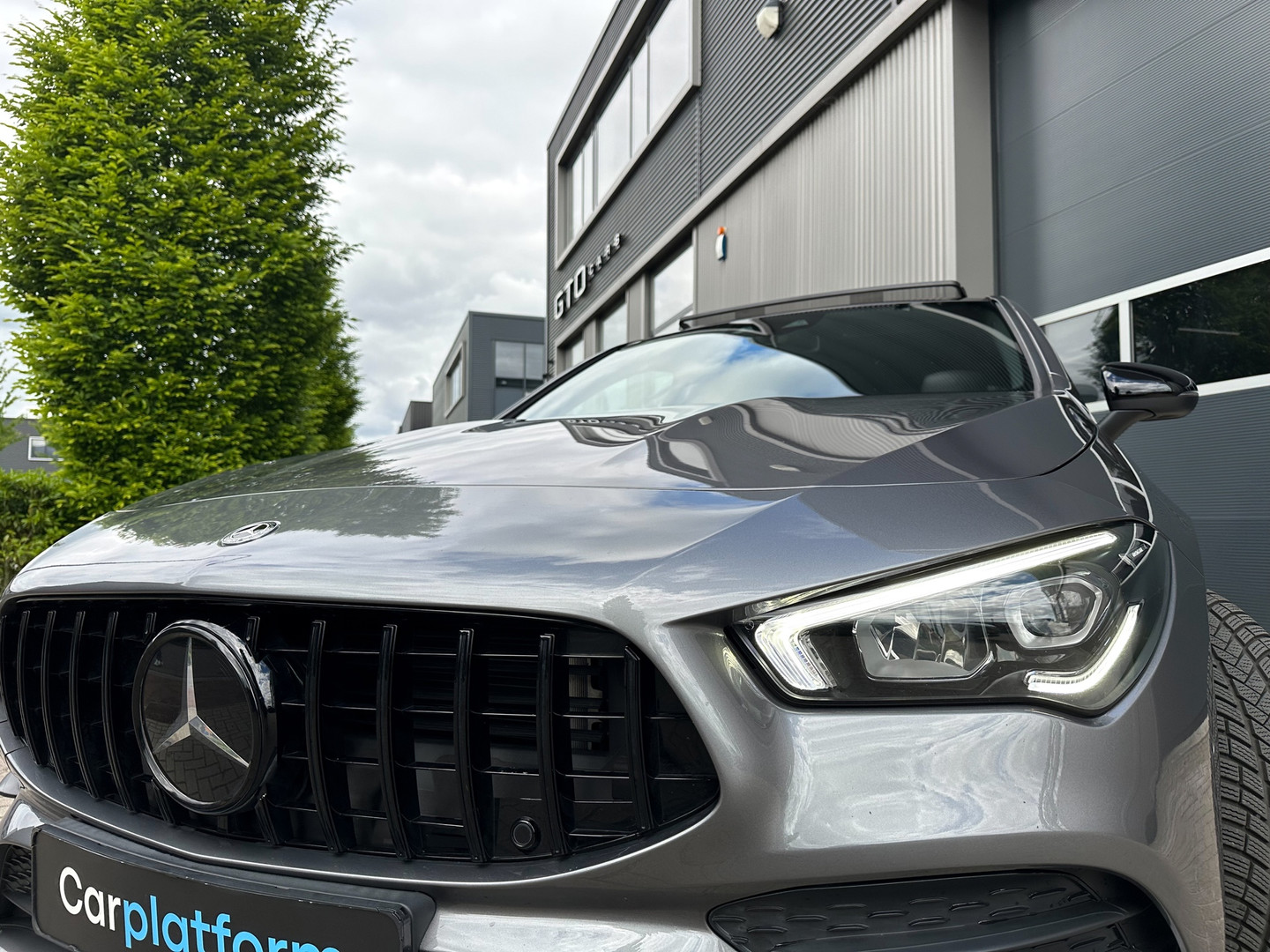 Mercedes-Benz