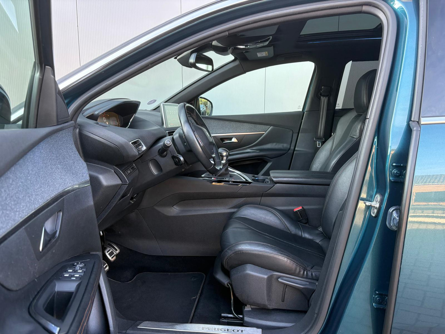 Peugeot Peugeot