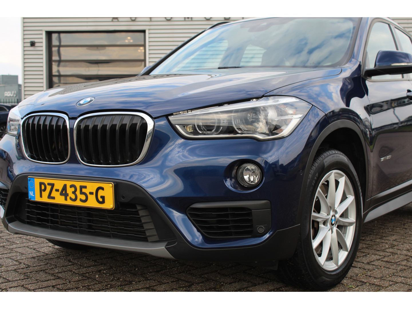 BMW BMW