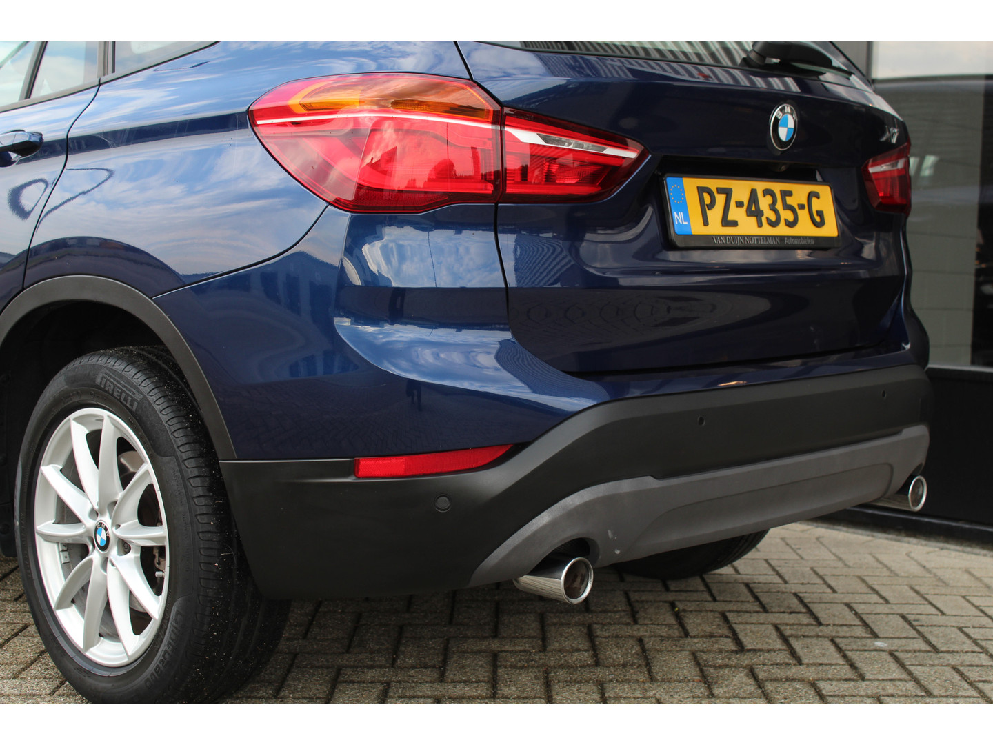BMW BMW
