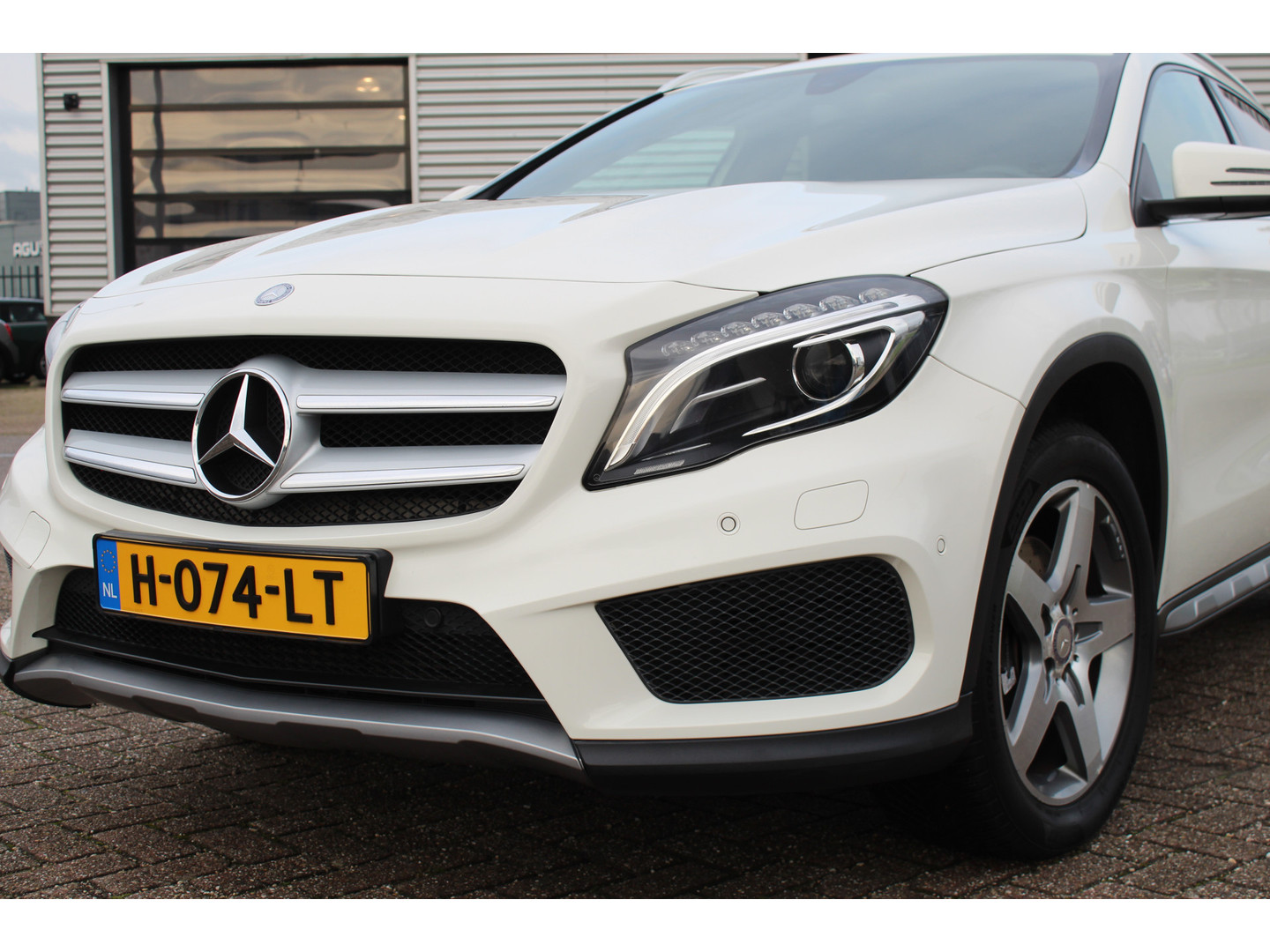 Mercedes-Benz