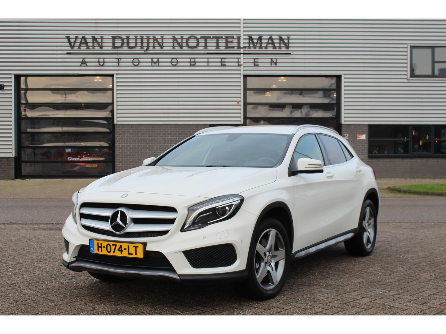 Mercedes-Benz