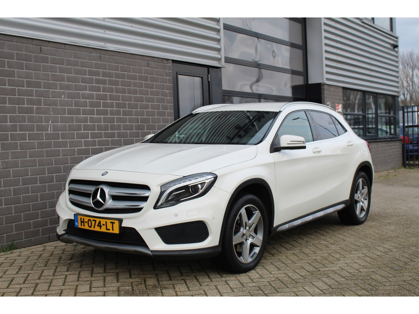 Mercedes-Benz