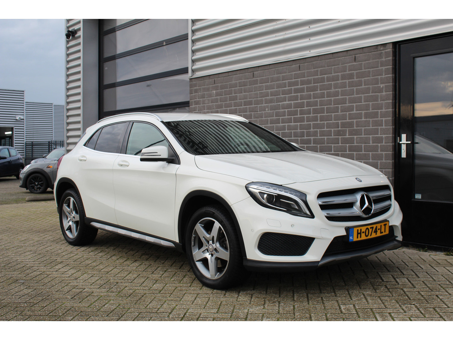 Mercedes-Benz