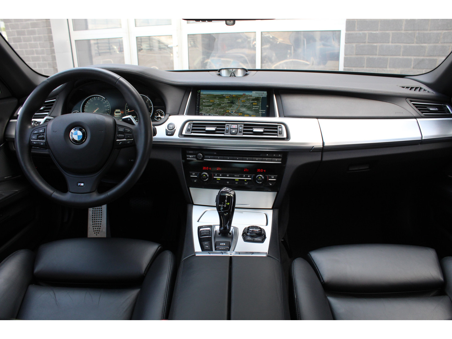 BMW BMW