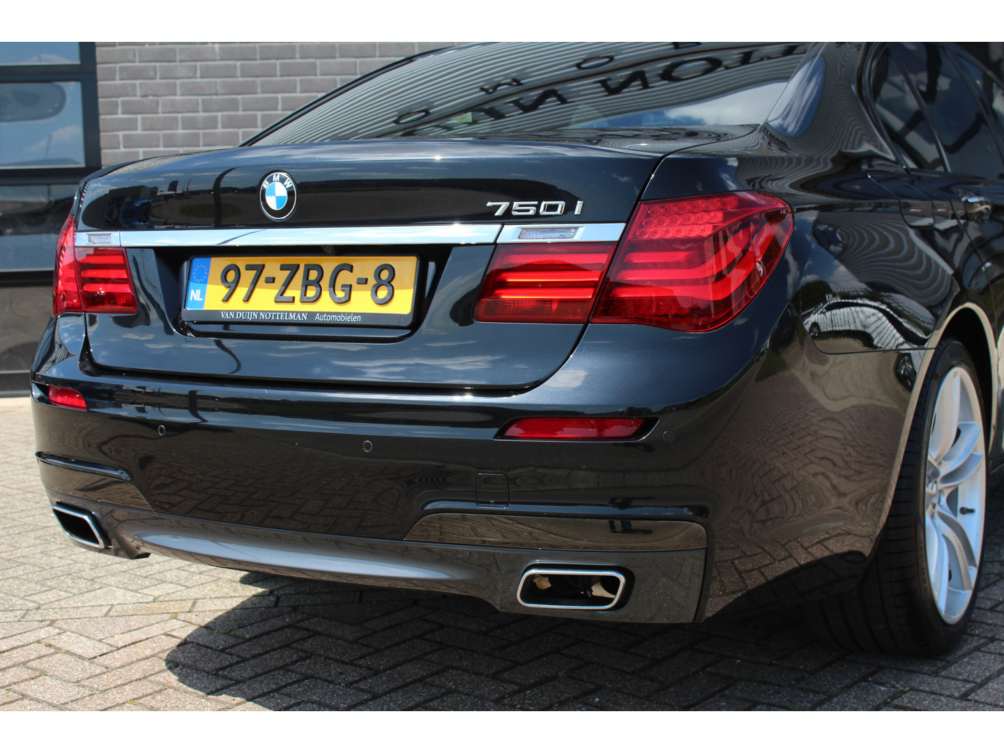 BMW BMW