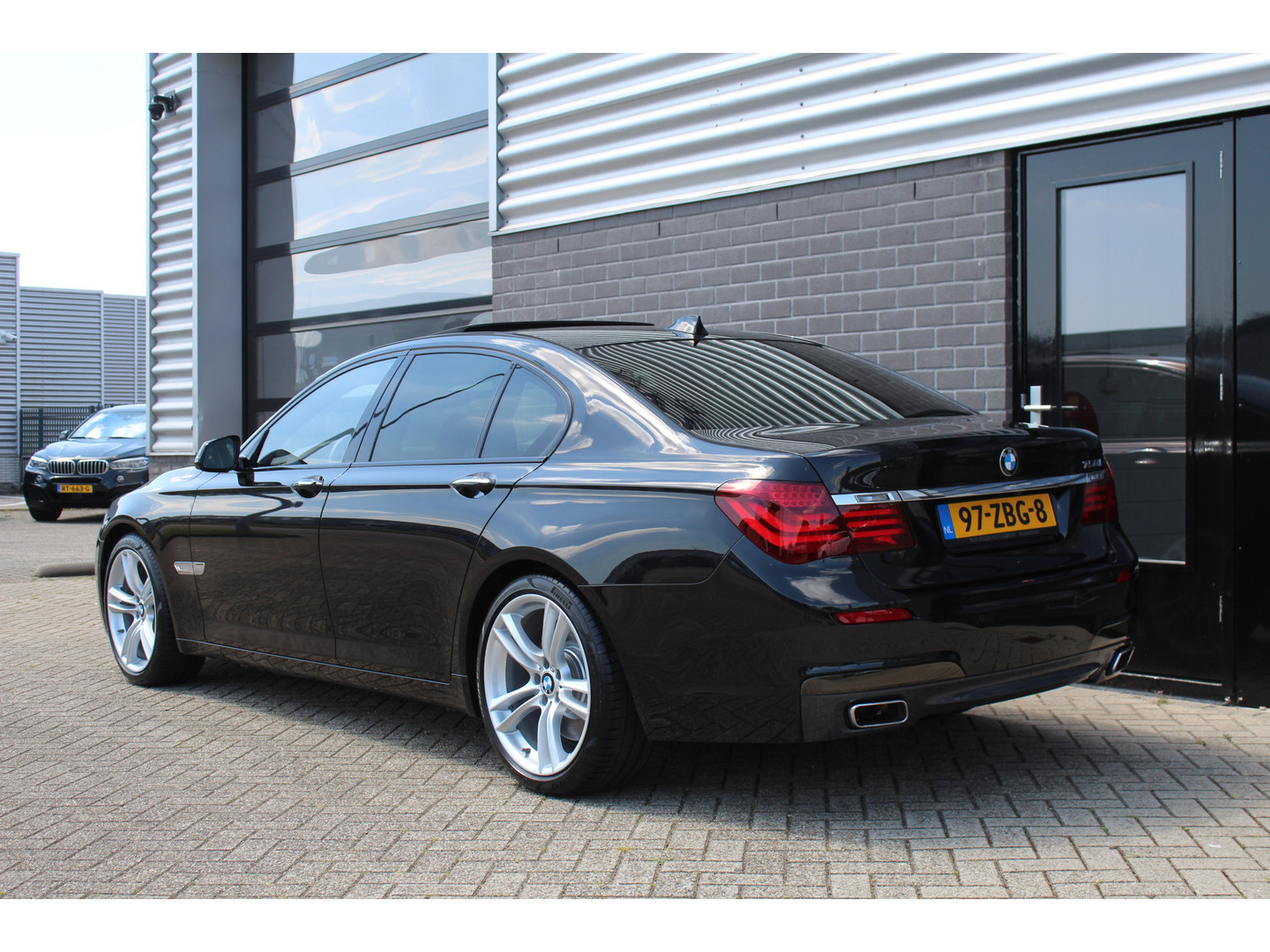 BMW BMW