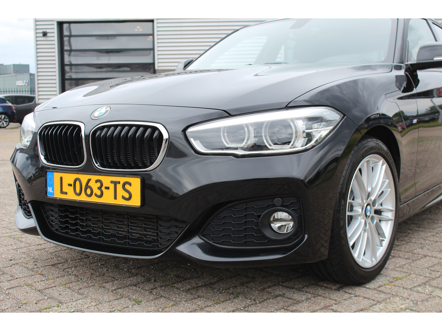 BMW BMW