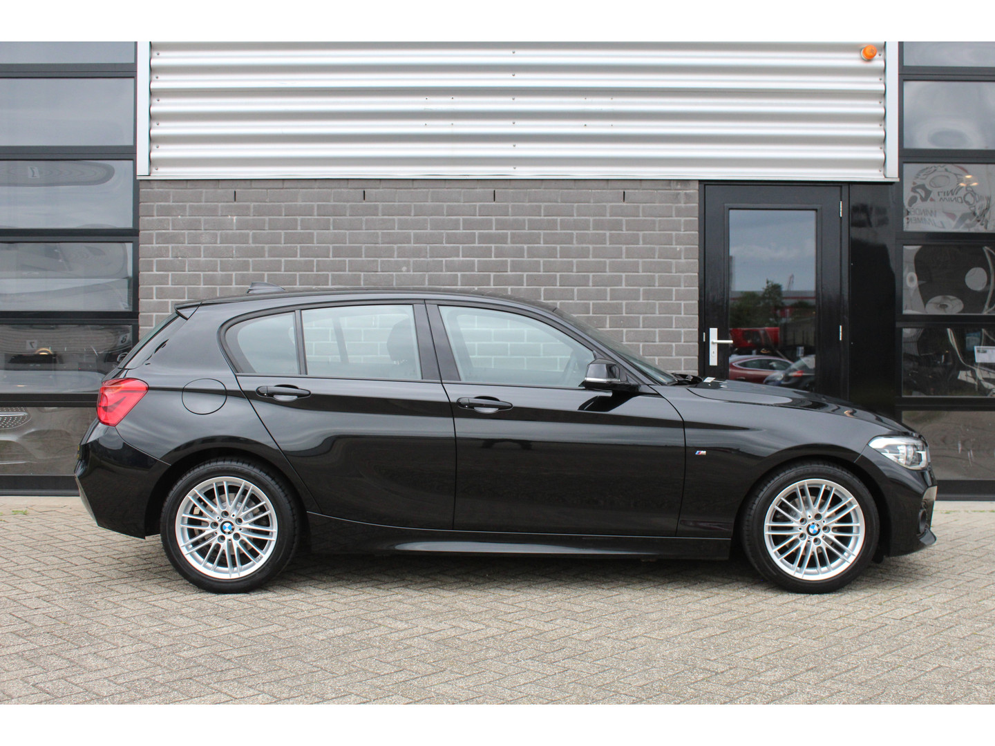 BMW BMW