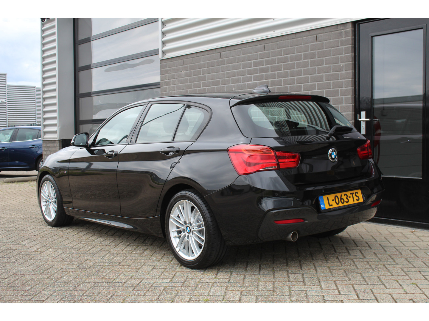 BMW BMW