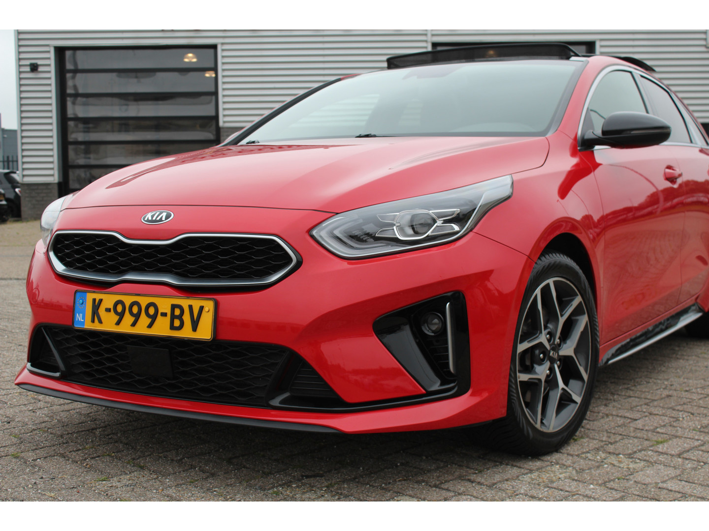 Kia