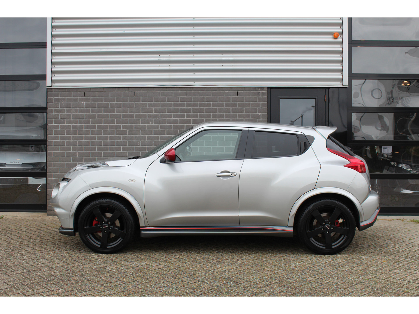 Nissan Nissan