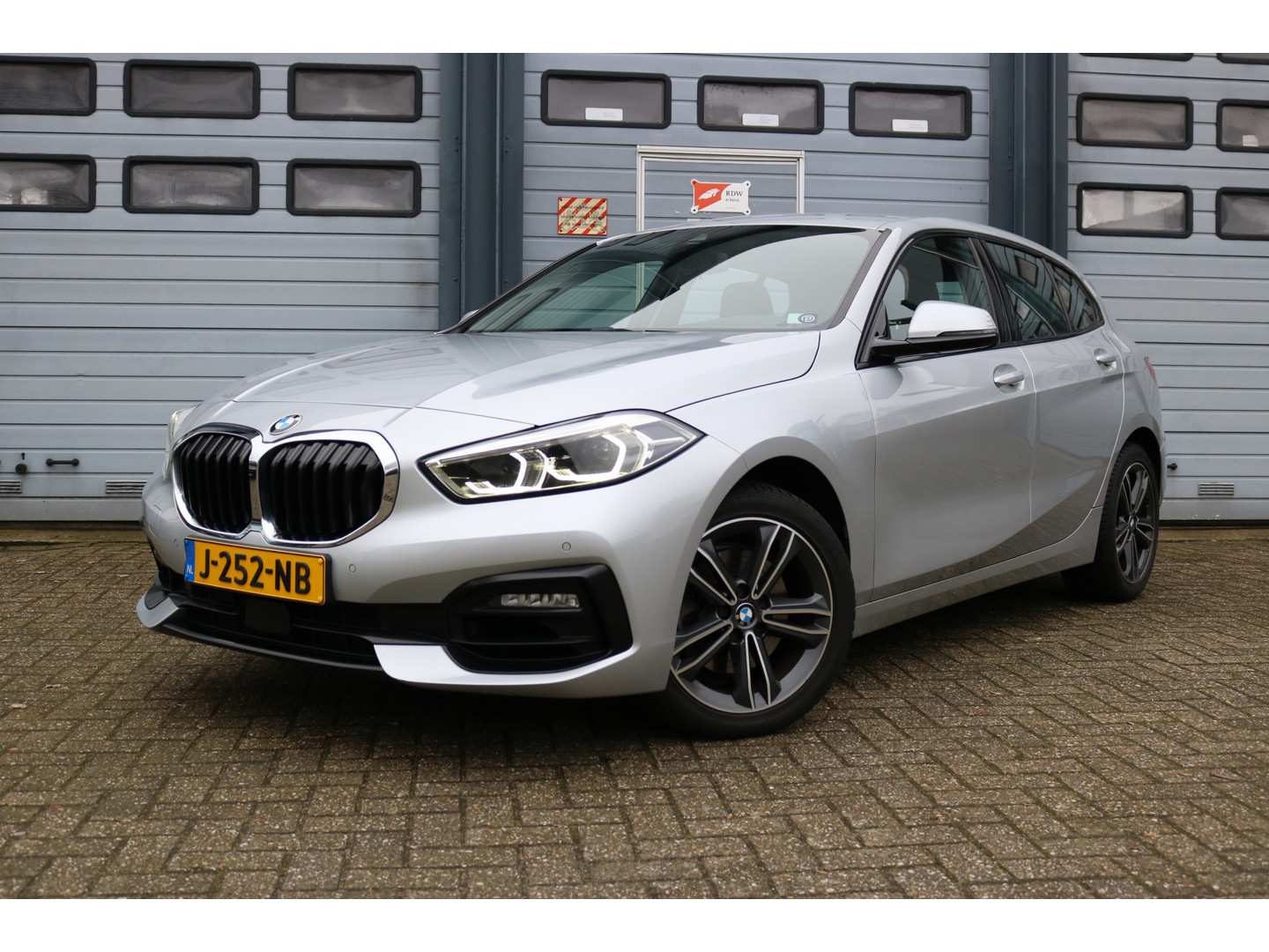 BMW BMW