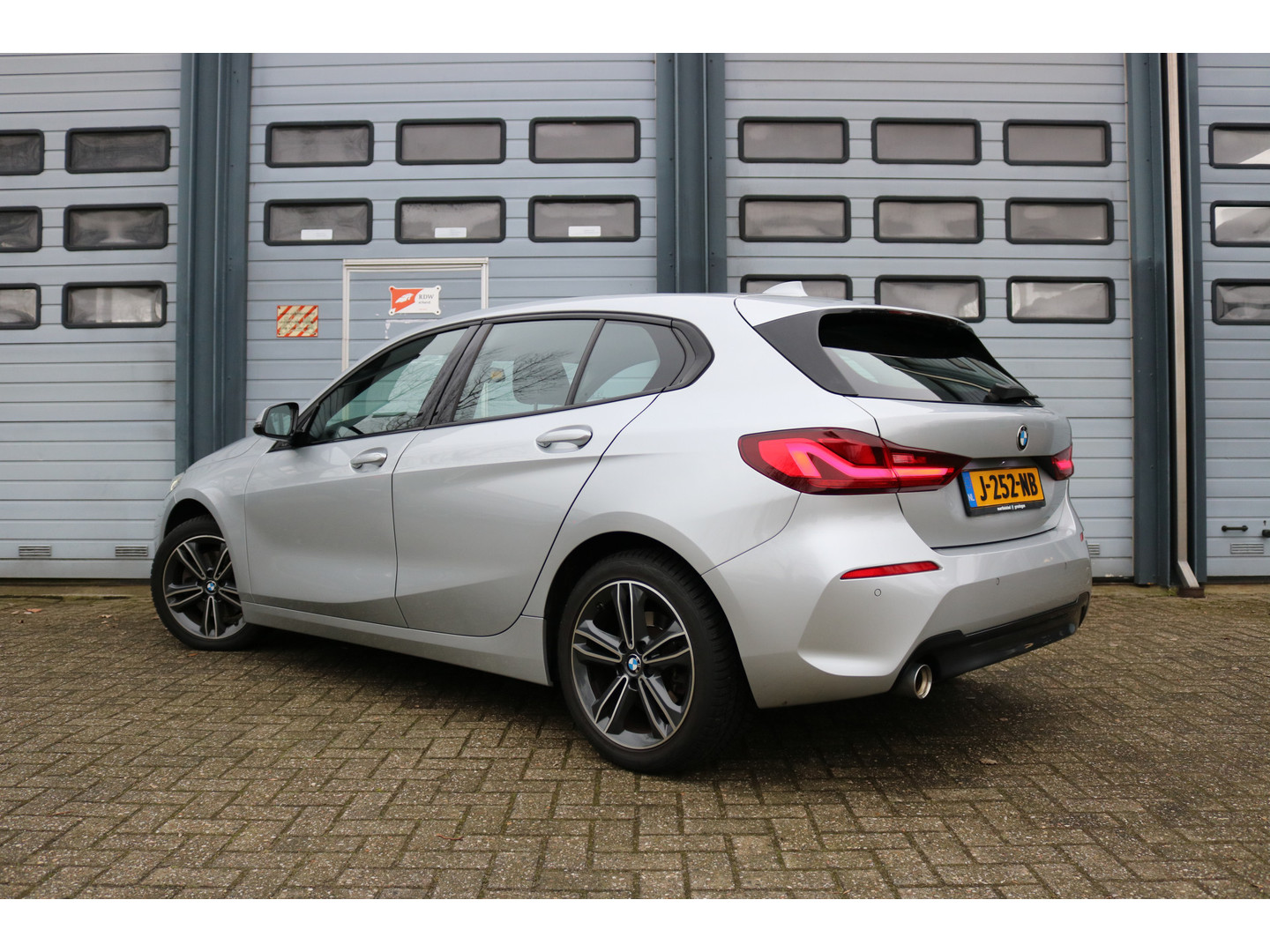 BMW BMW