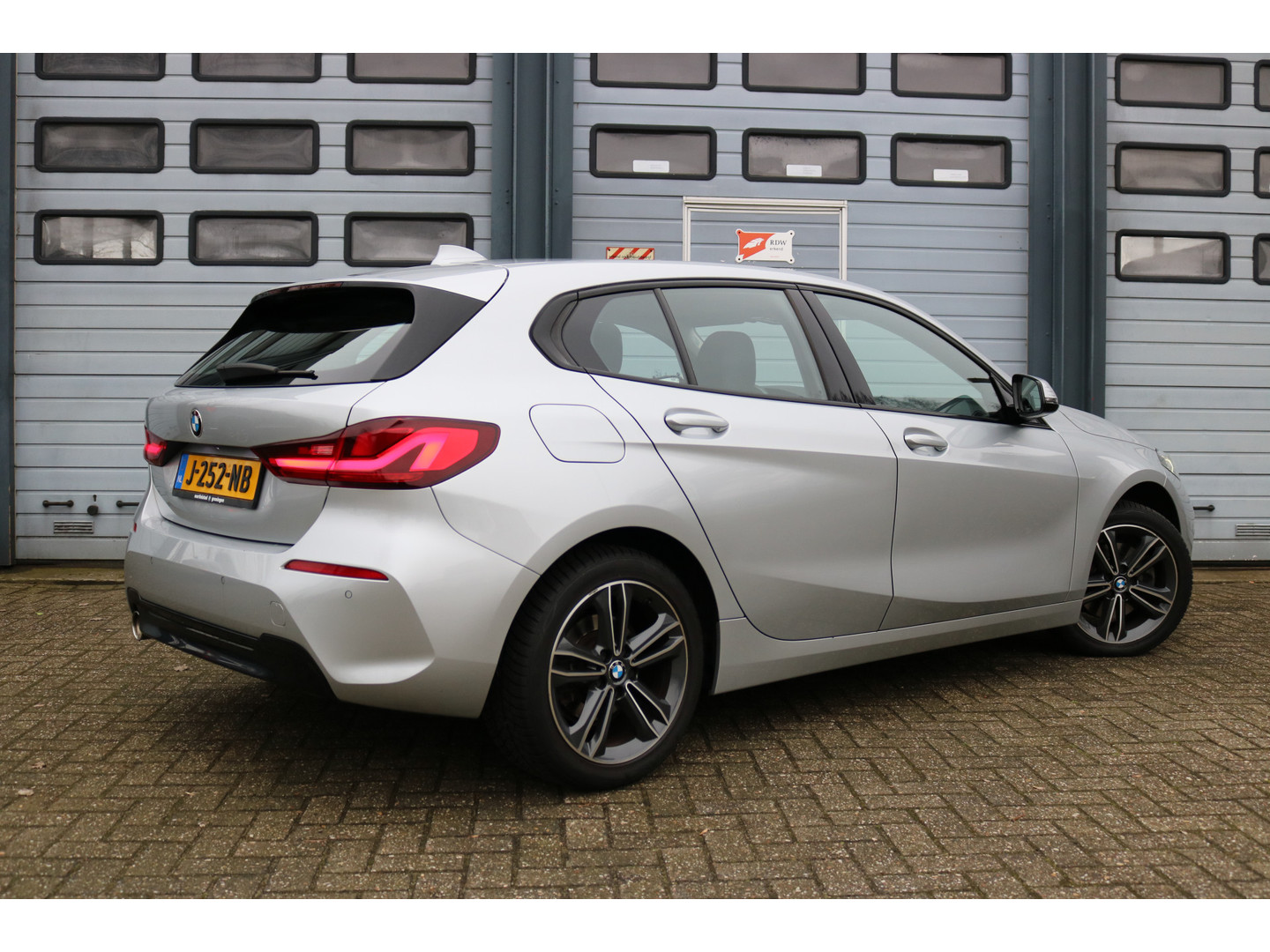 BMW BMW