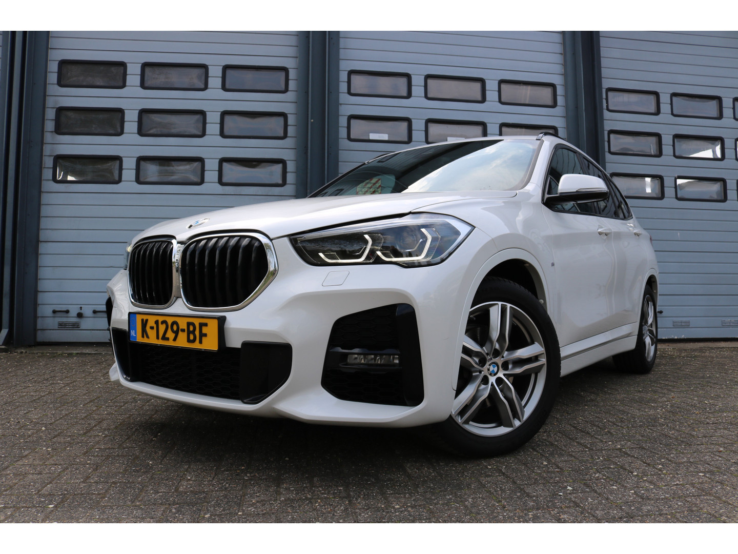 BMW BMW
