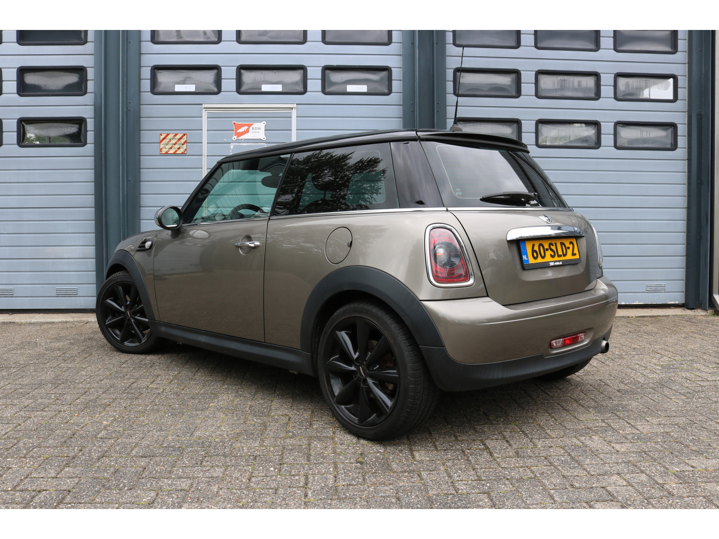 MINI