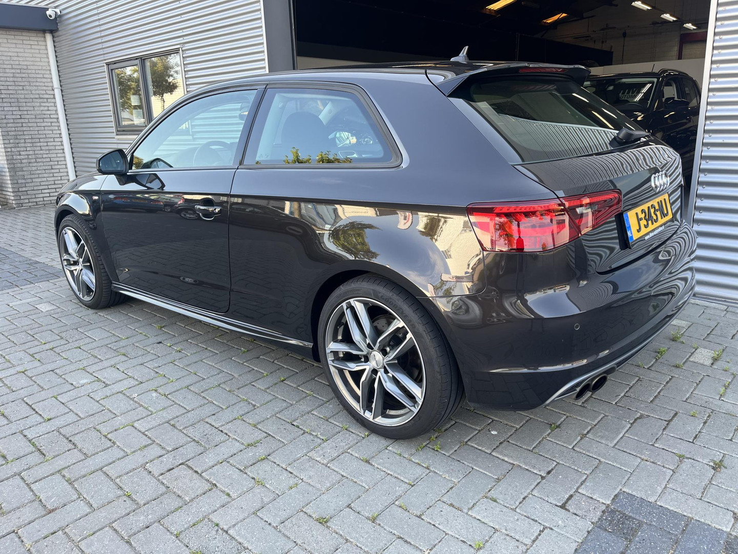 Audi
