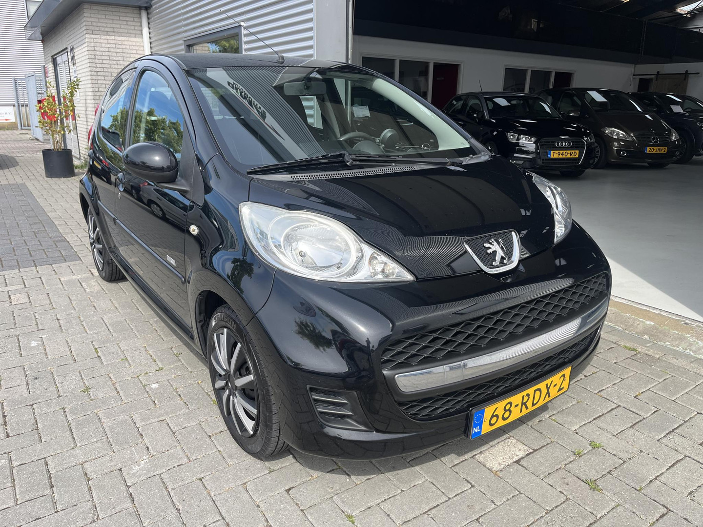 Peugeot