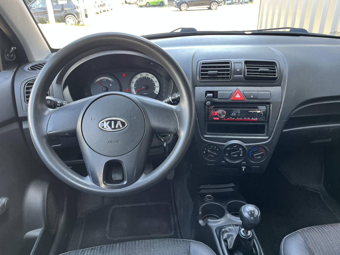 Kia