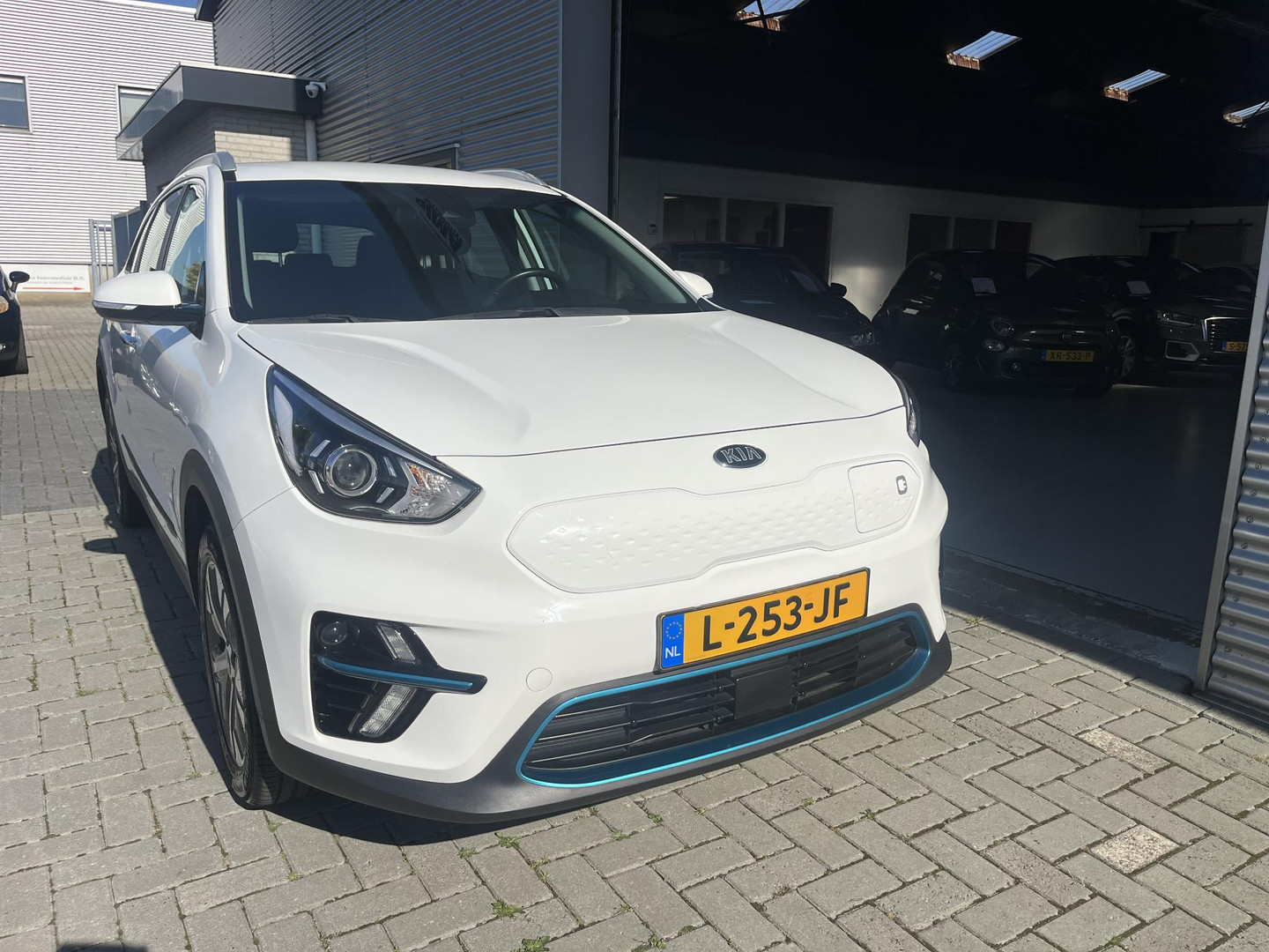 Kia