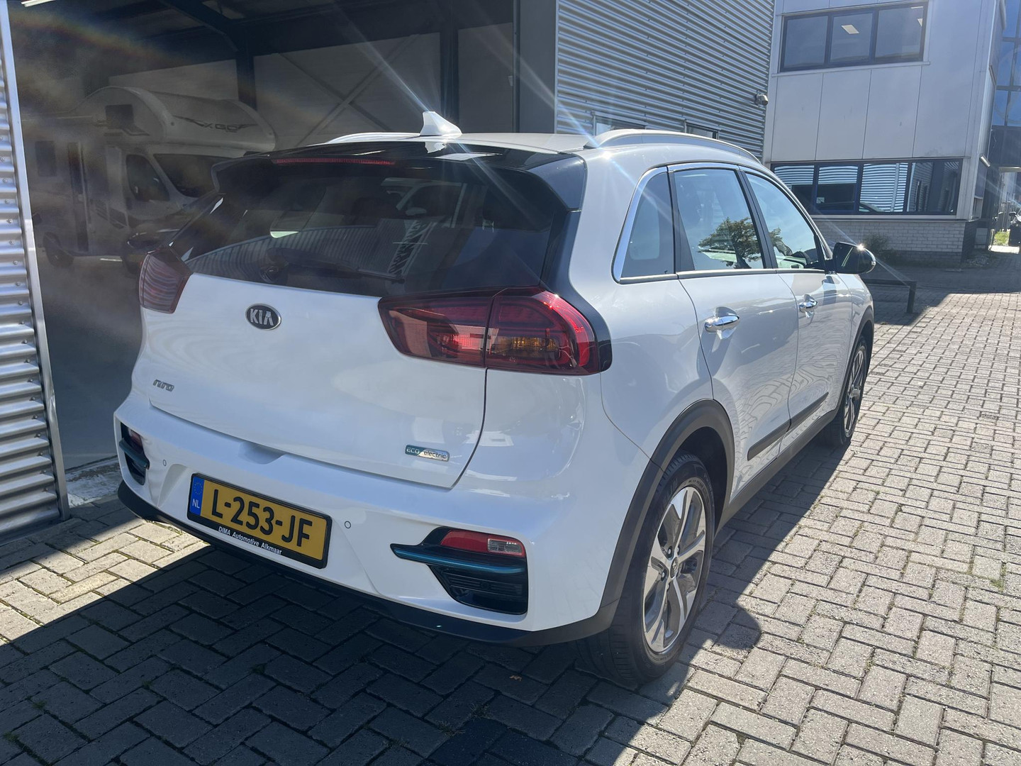 Kia