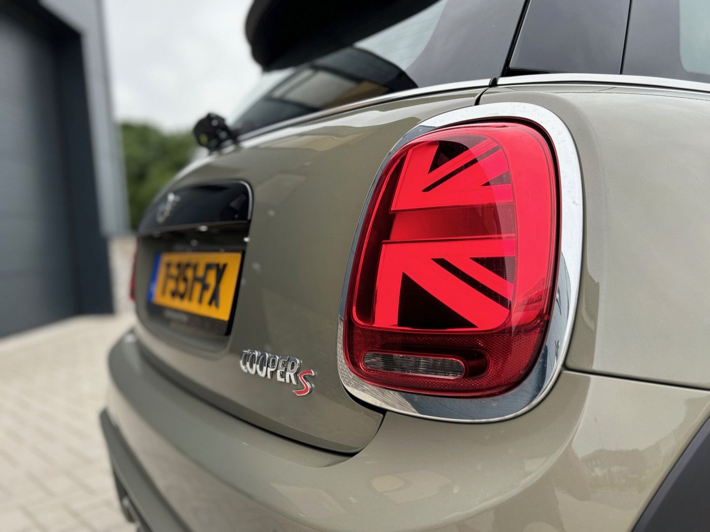 MINI